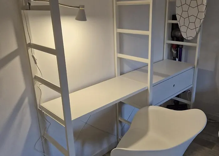 La Du Douanier Daire Antibes